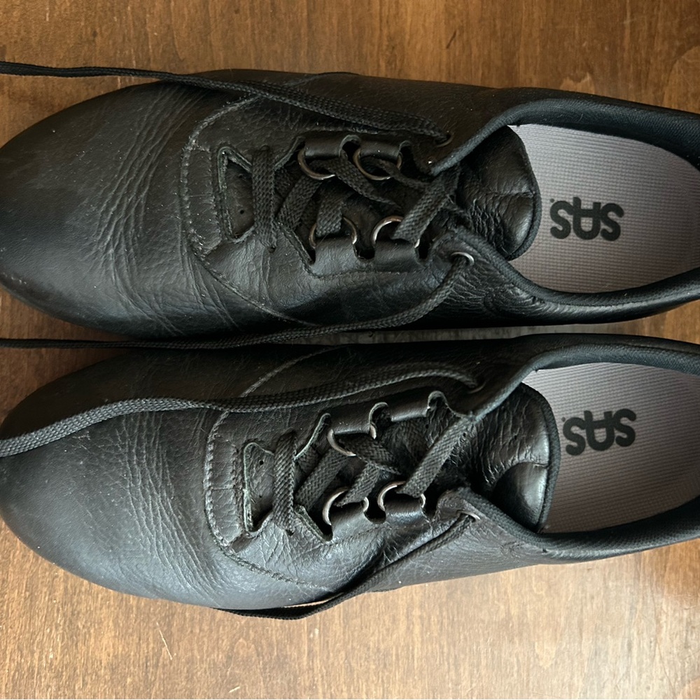 SAS women’s Classic Black Oxfords